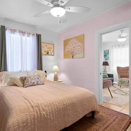 Appartement The Pink Oasis Waterfront 1 Bed Apt à Tampa Extérieur photo