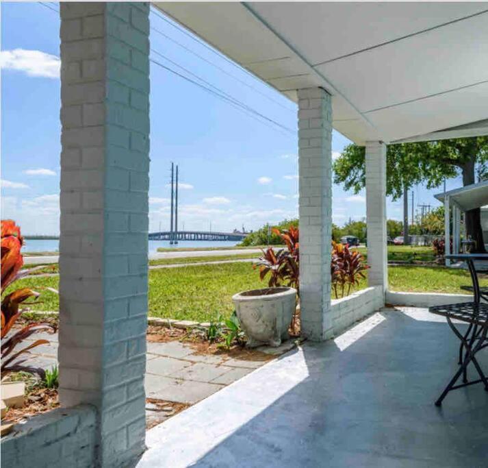Appartement The Pink Oasis Waterfront 1 Bed Apt à Tampa Extérieur photo