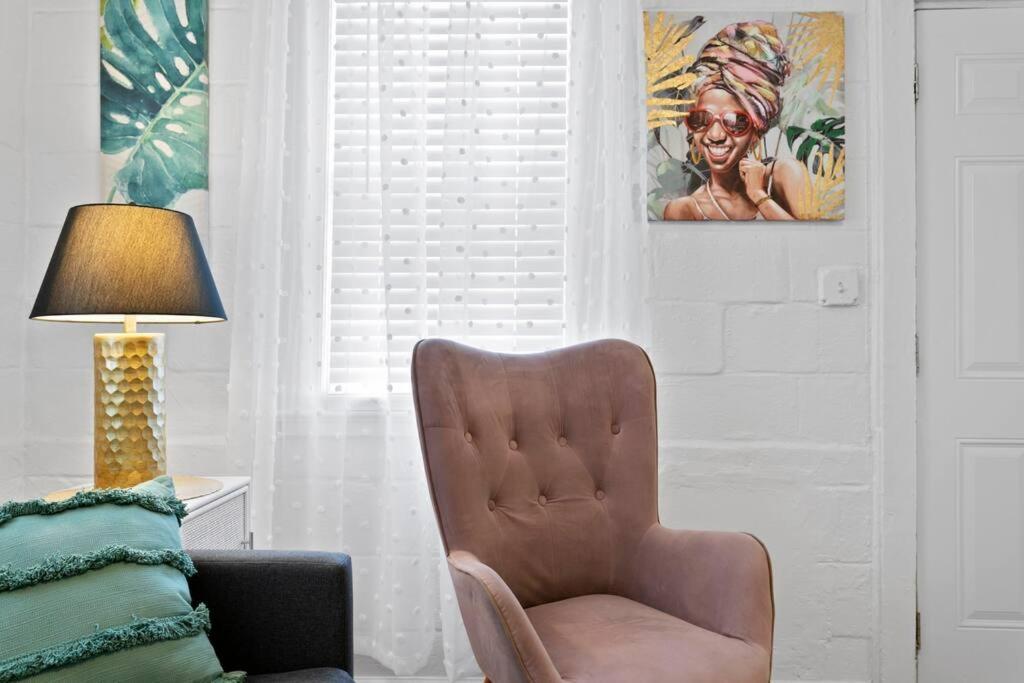 Appartement The Pink Oasis Waterfront 1 Bed Apt à Tampa Extérieur photo